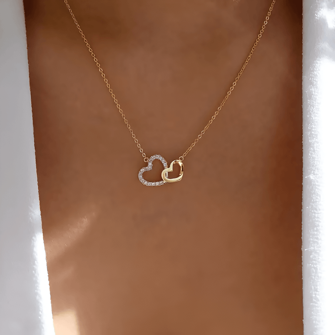 AMORE | Verfijnde Verbondenheid Hartjes Ketting