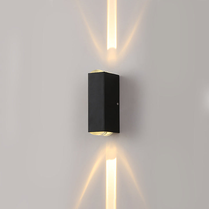 CALORA_ Waterdichte Multifunctionele Spotlight Buitenmuur Lamp - 5.6 cm x 8 cm x 18 cm