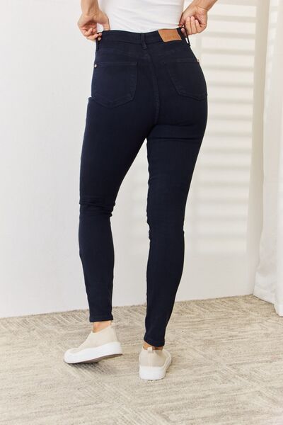 Elvira | Zwart geverfde Skinny Jeans met buikcontrole