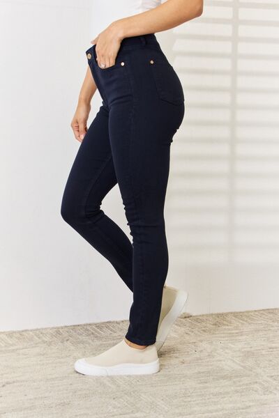 Elvira | Zwart geverfde Skinny Jeans met buikcontrole