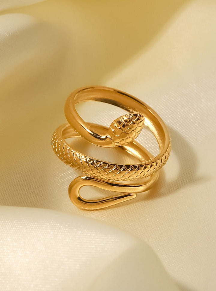 CALORA_ 18K Gouden Geplateerde RVS Slang Ontwerp Ring