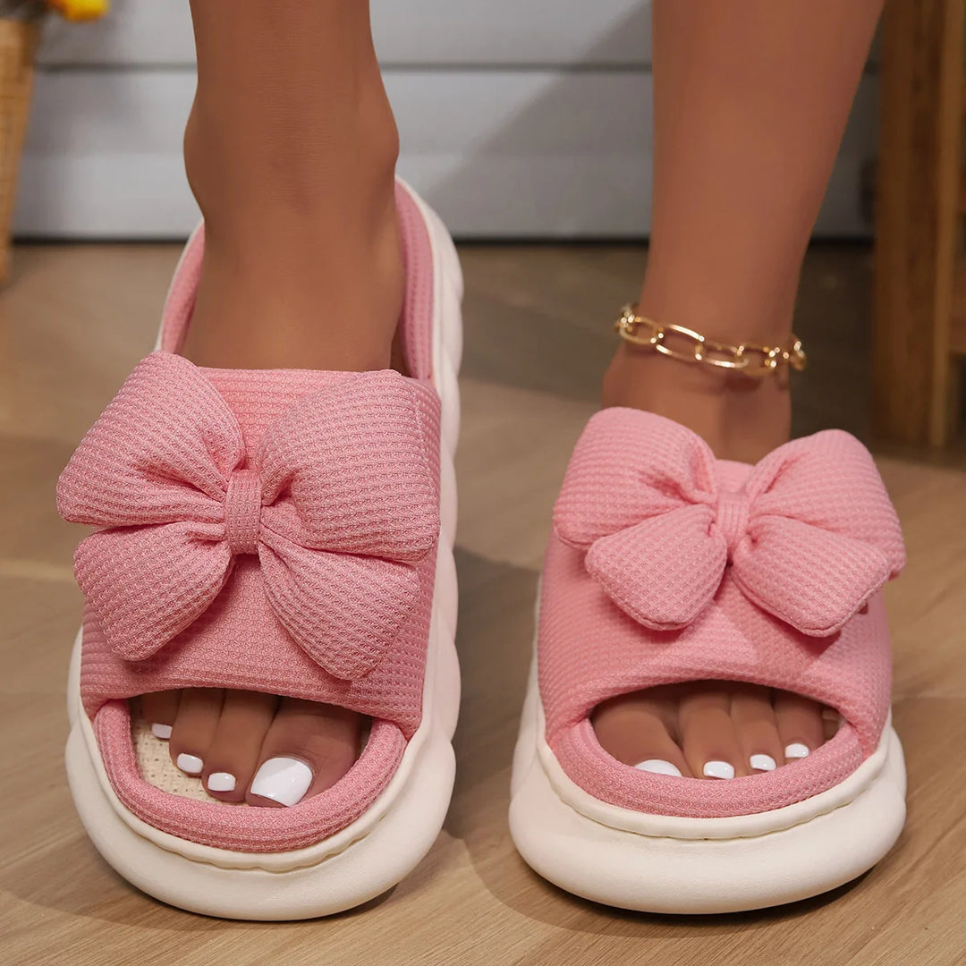 CALORA_ Amory | Chique Dikke Zool en Anti-Slip Slippers met strik