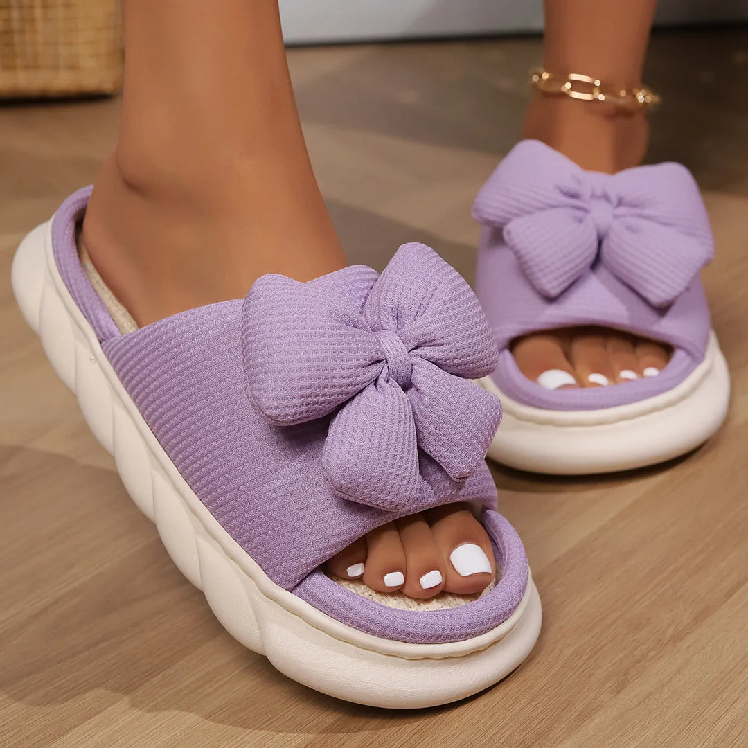 CALORA_ Amory | Chique Dikke Zool en Anti-Slip Slippers met strik