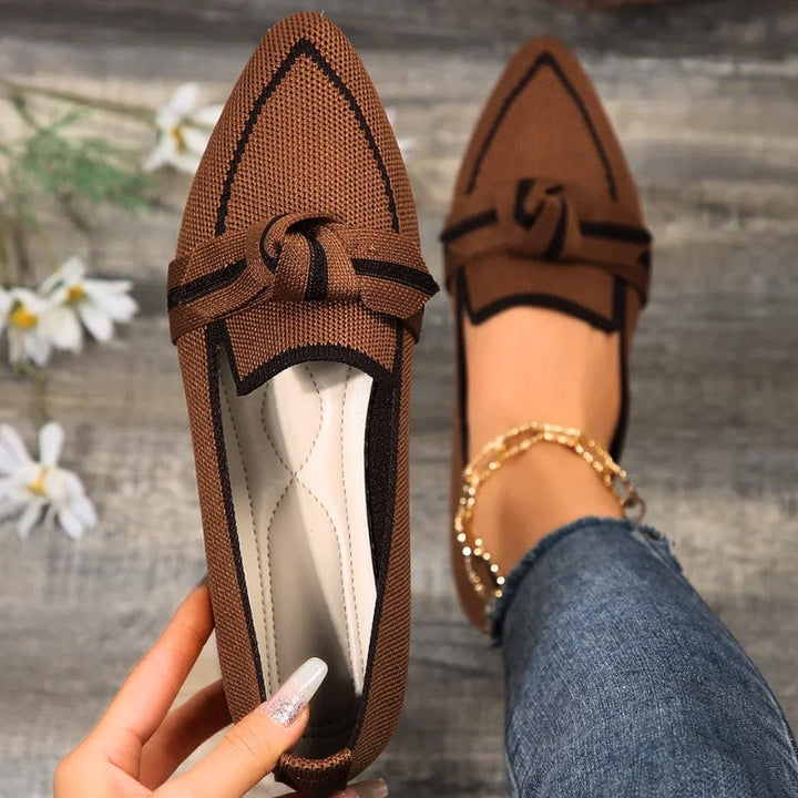 CALORA_ Ballet Flats van Italiaans Stof met Knopen en Comfortabele Binnenzool