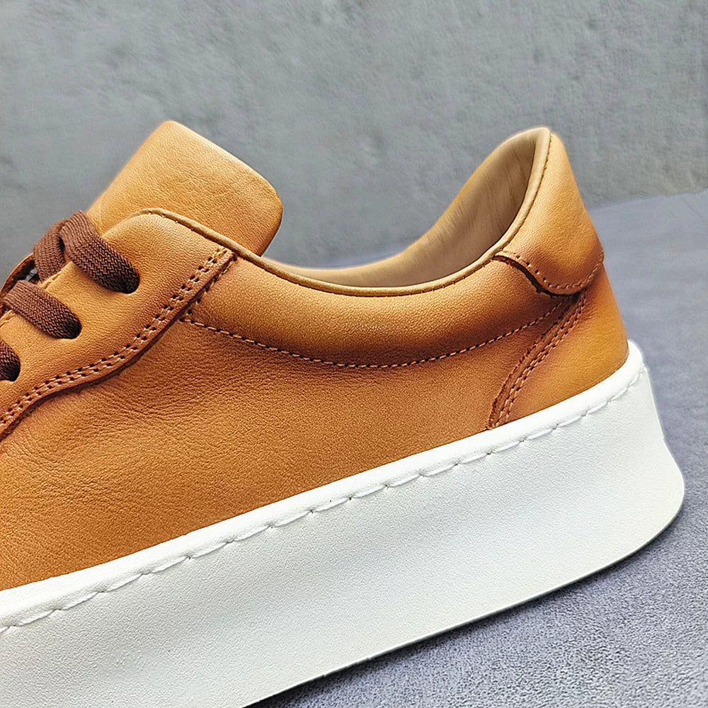 CALORA_ Bossélio | Leren Low-Top Sneakers