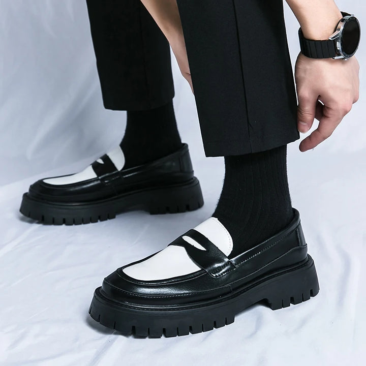 CALORA_ Carlo | Luxe Leren Loafers met platformzool - Zwart Wit