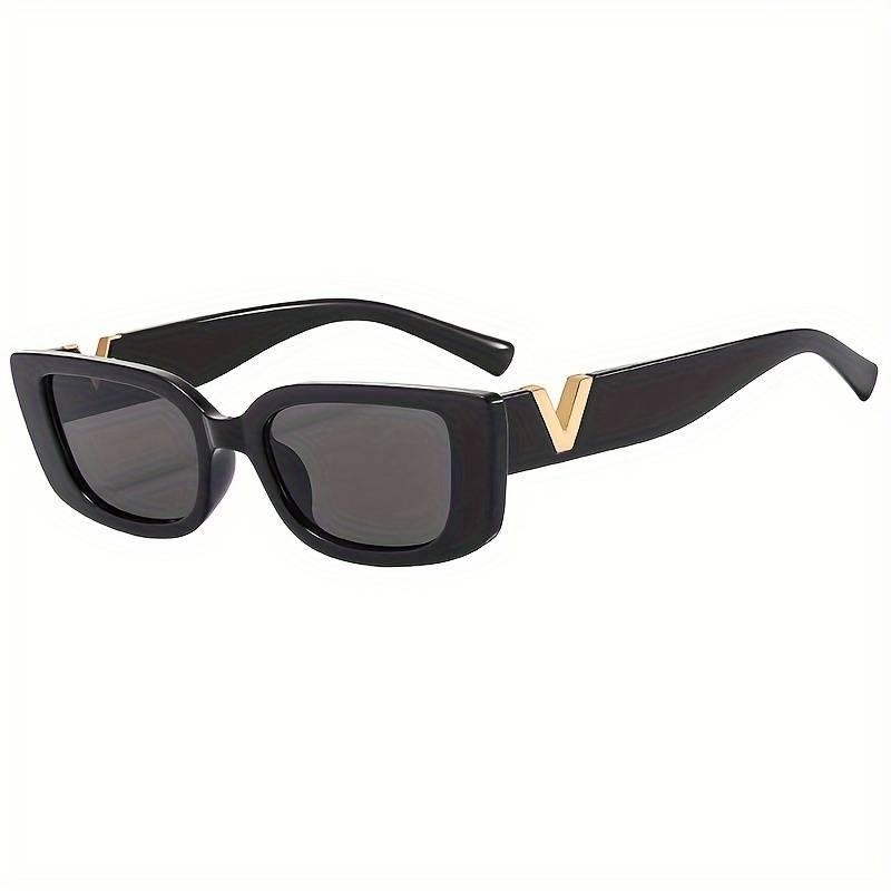CALORA_ Chique Violette Zonnebril met Gouden Accenten voor Tijdloze Elegantie