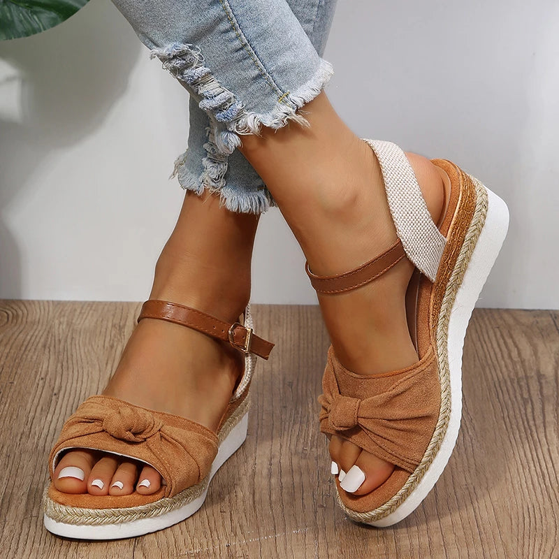 CALORA_ Chique Zomerse Espadrille Sandalen met Gesp en Knoopdetail