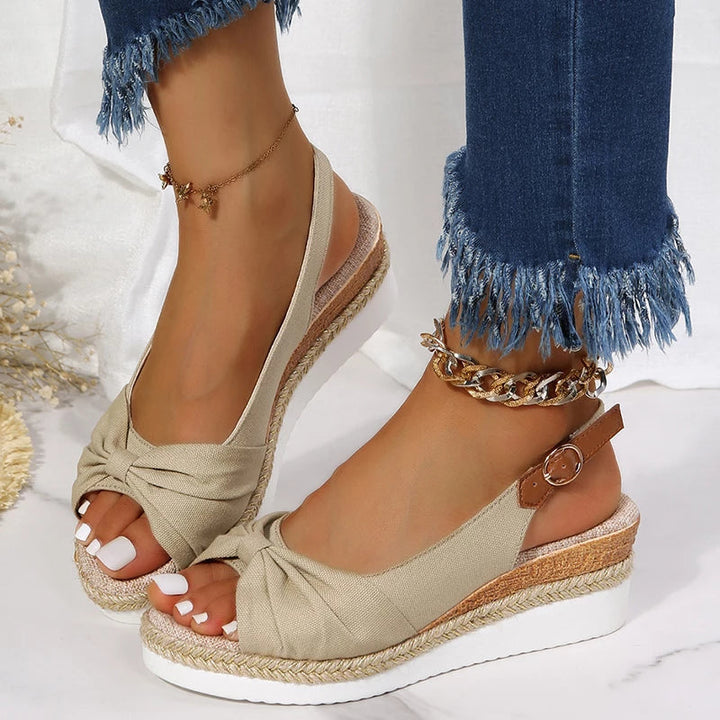 CALORA_ Chique Zomerse Espadrille Sandalen met Gesp en Knoopdetail