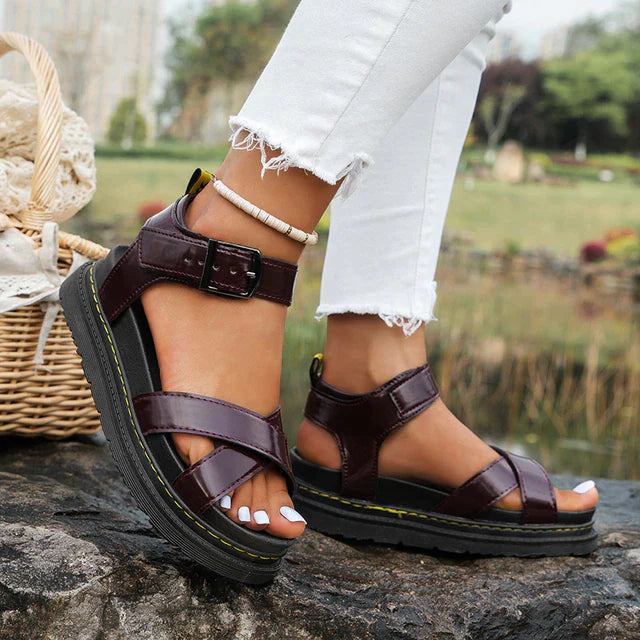 CALORA_ Comfortabele Sport Sandalen met Ademend Ontwerp en Vering