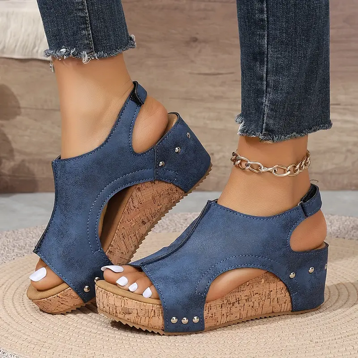 CALORA_ Comfortabele Wedge Sandalen voor Dames – Chic en Veelzijdig Design