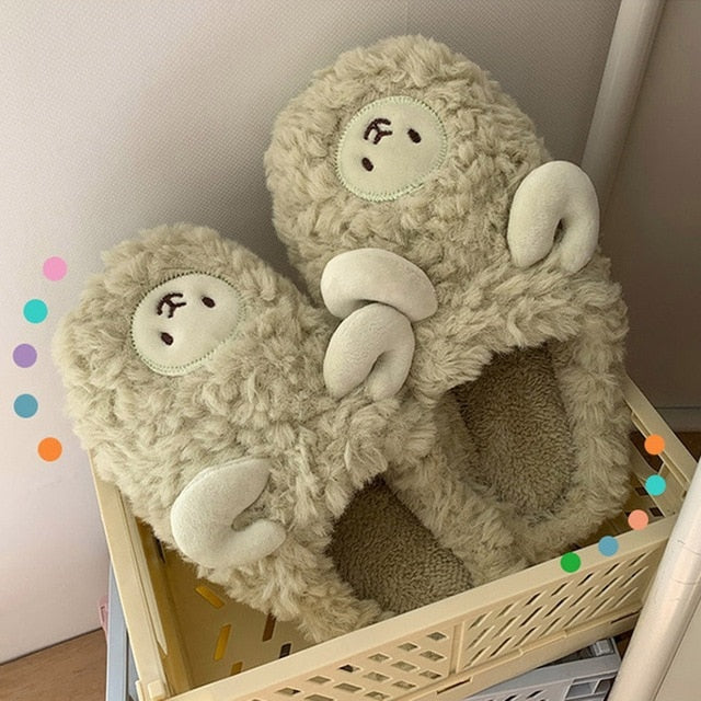 CALORA_ ComfyFluffs | Pluizige Beer Pantoffels