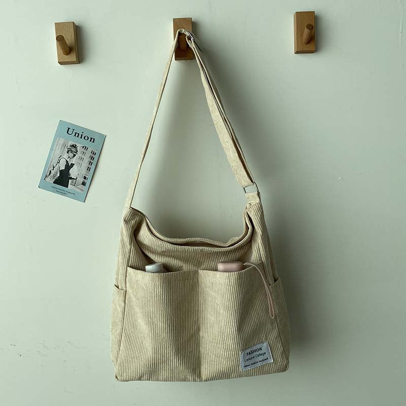 CALORA_ Corduroy Schoudertas voor Stijl en Functionaliteit