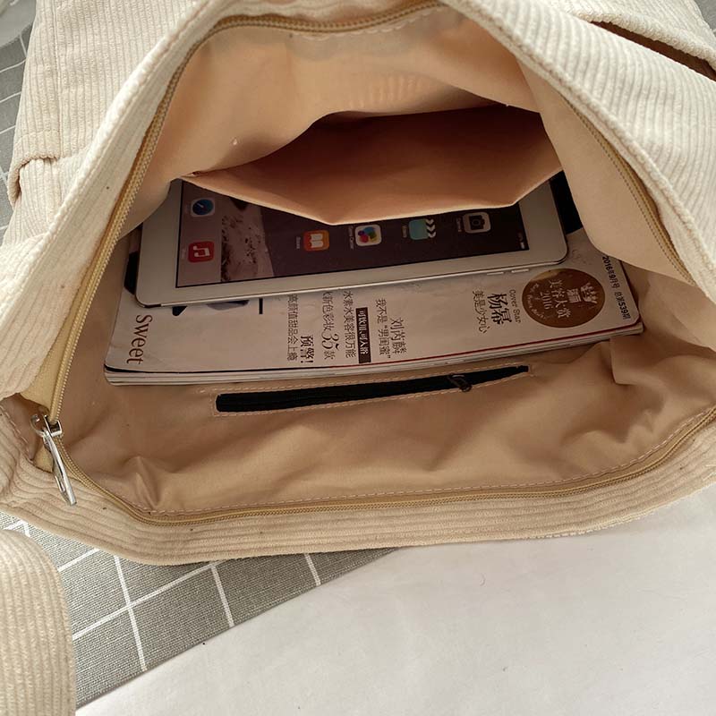 CALORA_ Corduroy Schoudertas voor Stijl en Functionaliteit