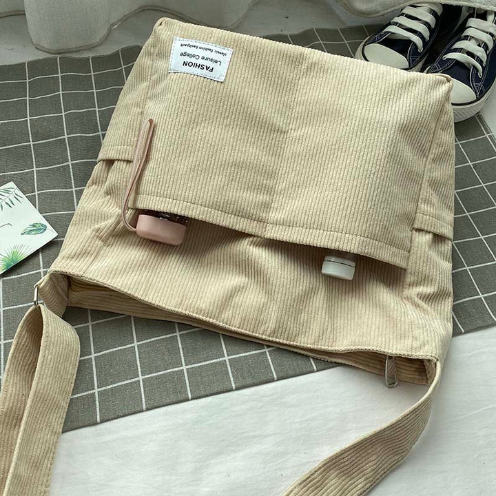 CALORA_ Corduroy Schoudertas voor Stijl en Functionaliteit