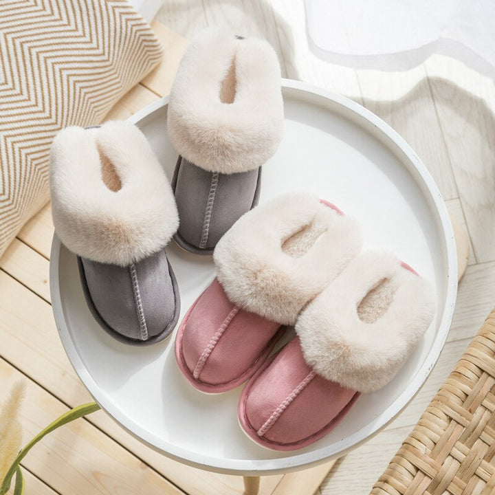CALORA_ Cosyfluffs UG | Elegante Comfy Pantoffels