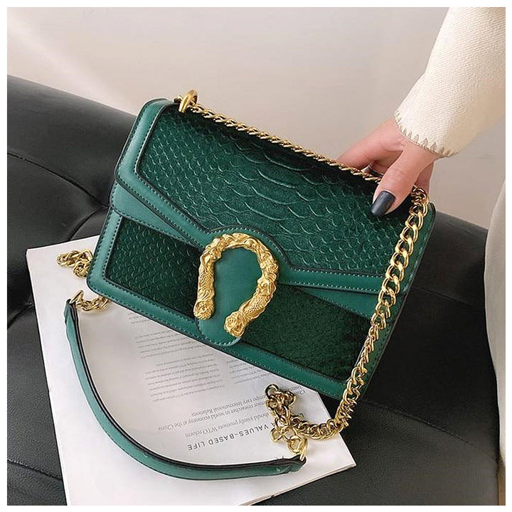 CALORA_ Dames Crossbody Tas van Vegan Leren Met Goudkleurige Details