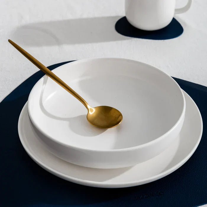 CALORA_ Elegante Gouden Minimalistische Bestekset