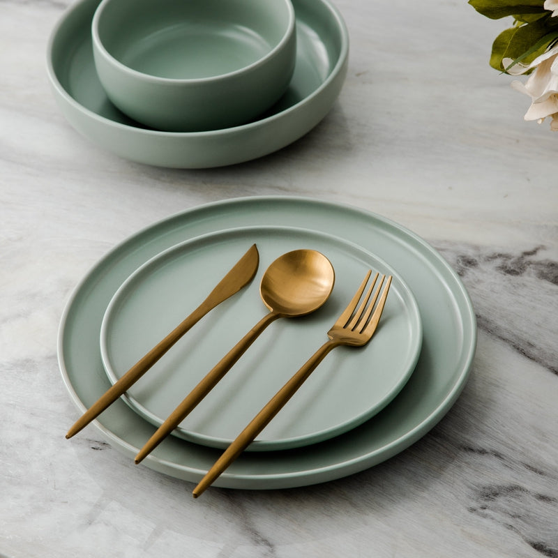 CALORA_ Elegante Gouden Minimalistische Bestekset