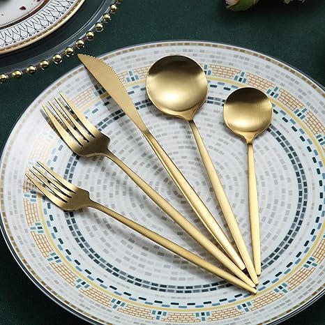 CALORA_ Elegante Gouden Minimalistische Bestekset