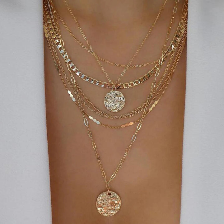CALORA_ Elegante Gouden Parel Kettingen Set met Kristallen Hangers voor Vrouwen