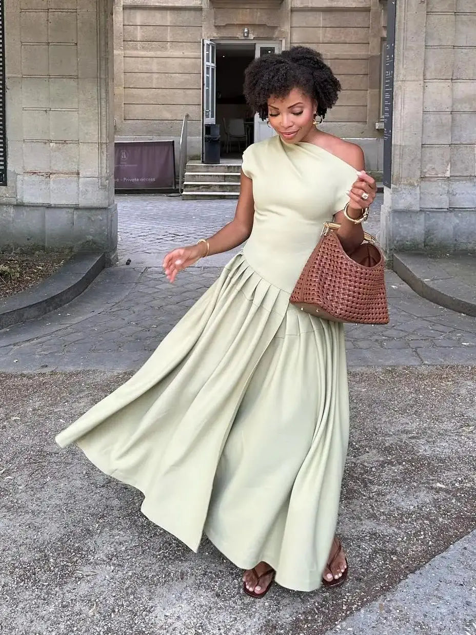 CALORA_ Elegante Groene Geplooide Jurk Met O Hals En Korte Mouw