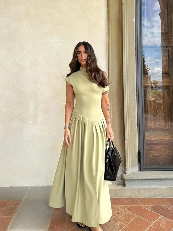 CALORA_ Elegante Groene Geplooide Jurk Met O Hals En Korte Mouw