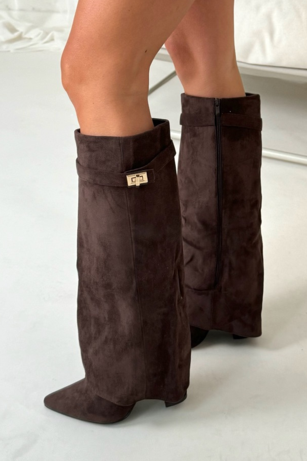 CALORA_ Elegante Hoge Laarzen Met Flap En Blokhak Van Leder