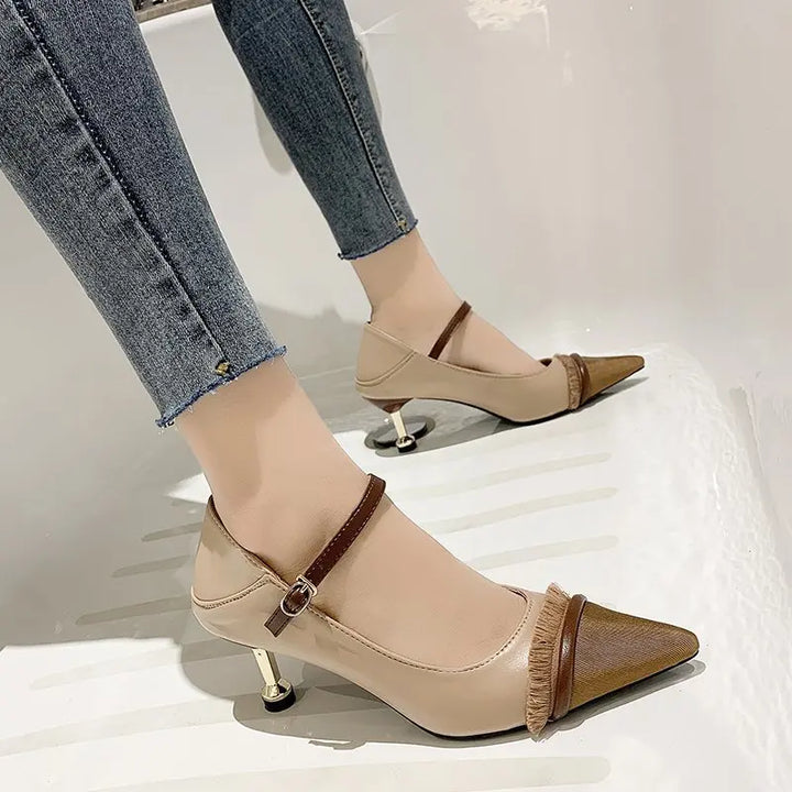 CALORA_ Fabulous Femme | Klassieke Sexy Puntige Hakken