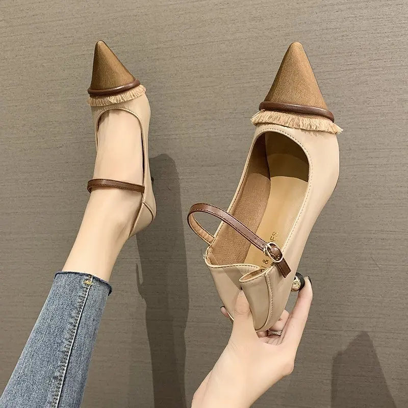 CALORA_ Fabulous Femme | Klassieke Sexy Puntige Hakken