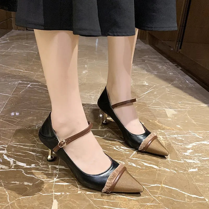 CALORA_ Fabulous Femme | Klassieke Sexy Puntige Hakken