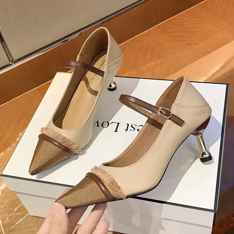 CALORA_ Fabulous Femme | Klassieke Sexy Puntige Hakken