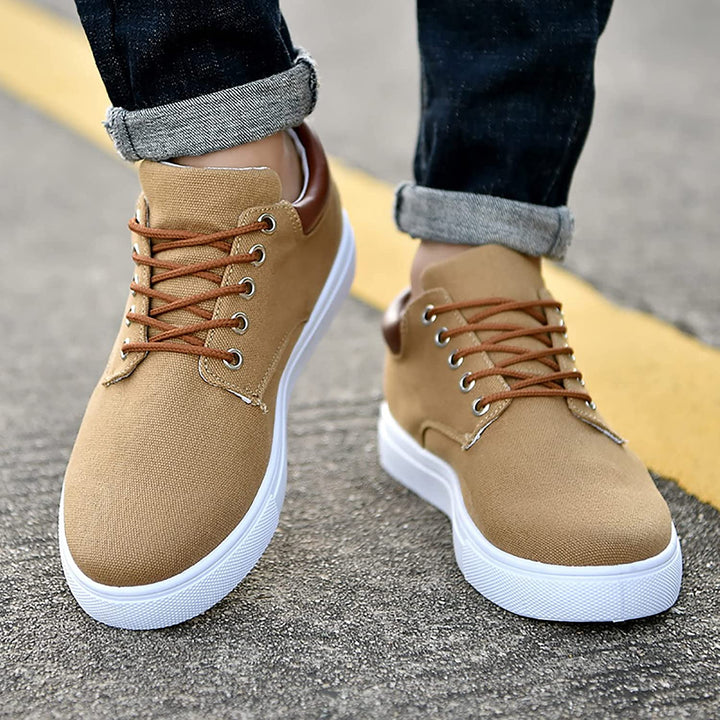 CALORA_ Farnham | Stoere herensneakers met witte zool