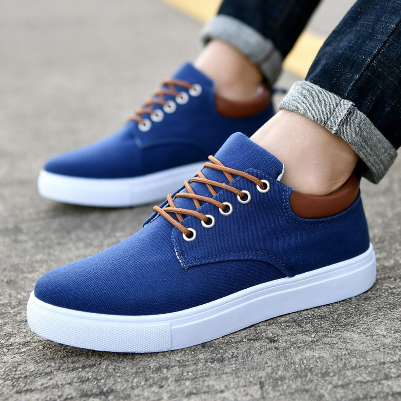 CALORA_ Farnham | Stoere herensneakers met witte zool