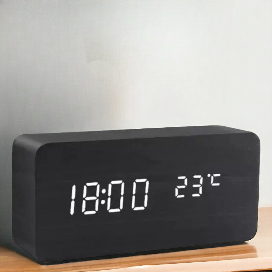 CALORA_ FlokLicht - Minimalistische Houten Wekker met LED Display