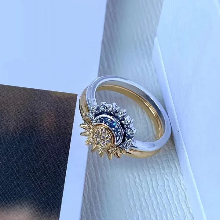 CALORA_ Funkelende Maan Zon Zilver Kristallen Ring voor Elegante Styling