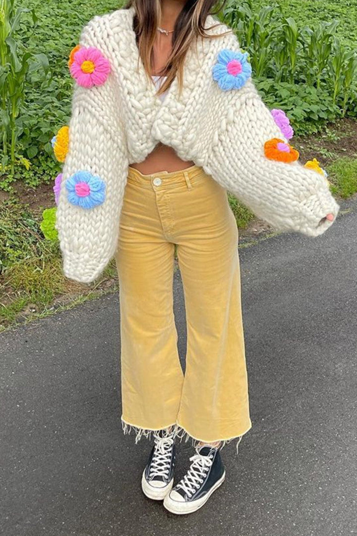 CALORA_ Handgebreide Bloemen Cardigan met Ballonmouwen en Zachte Knit