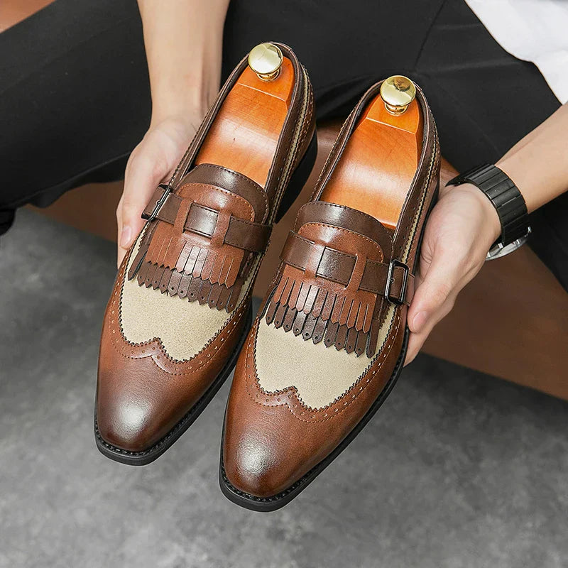 CALORA_ Leren Brogues met Franje en Sleek Gesp voor Dames en Heren