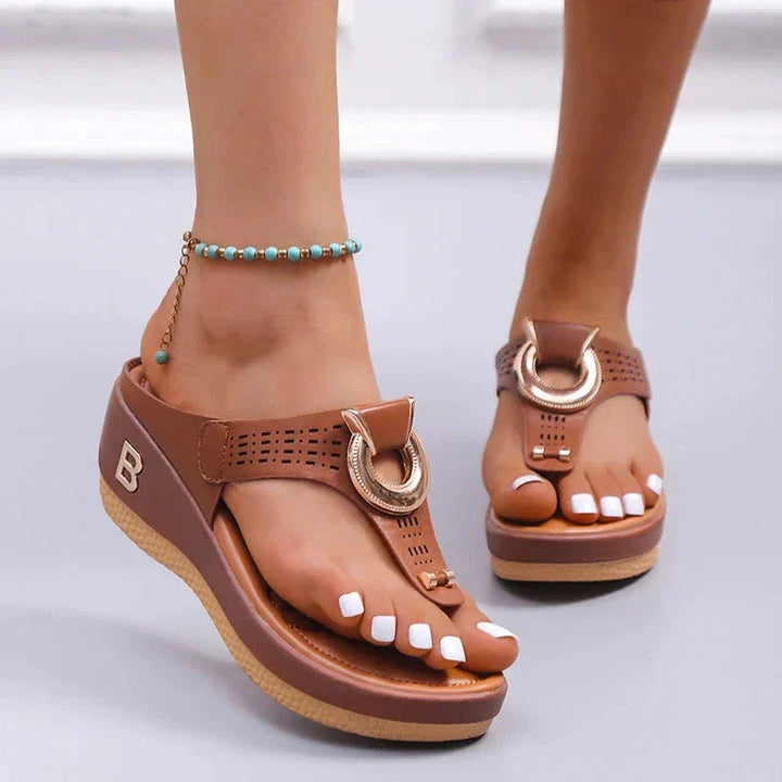 CALORA_ Leren Zomer Sandalen met Gemiddelde Hakhoogte van 3 tot 5 cm