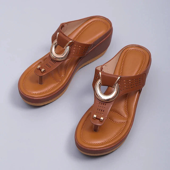CALORA_ Leren Zomer Sandalen met Gemiddelde Hakhoogte van 3 tot 5 cm