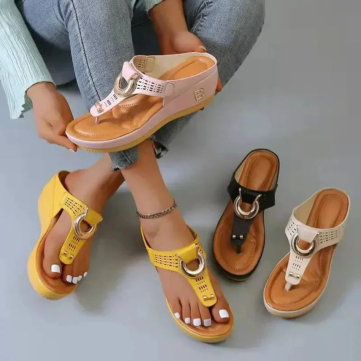 CALORA_ Leren Zomer Sandalen met Gemiddelde Hakhoogte van 3 tot 5 cm