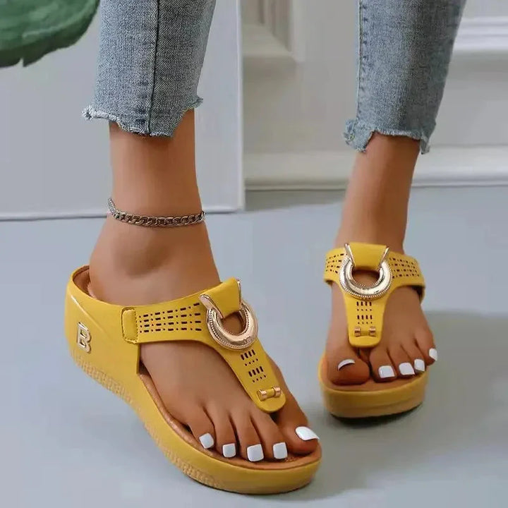 CALORA_ Leren Zomer Sandalen met Gemiddelde Hakhoogte van 3 tot 5 cm