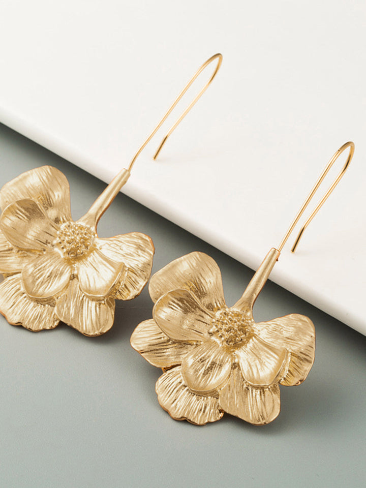 CALORA_ Lily’s Bloem Oorbellen met haakjes