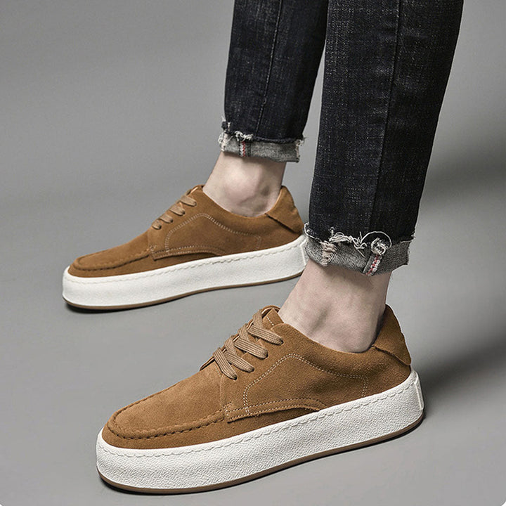 CALORA_ Luxtin | Casual heren sneakers met witte zool