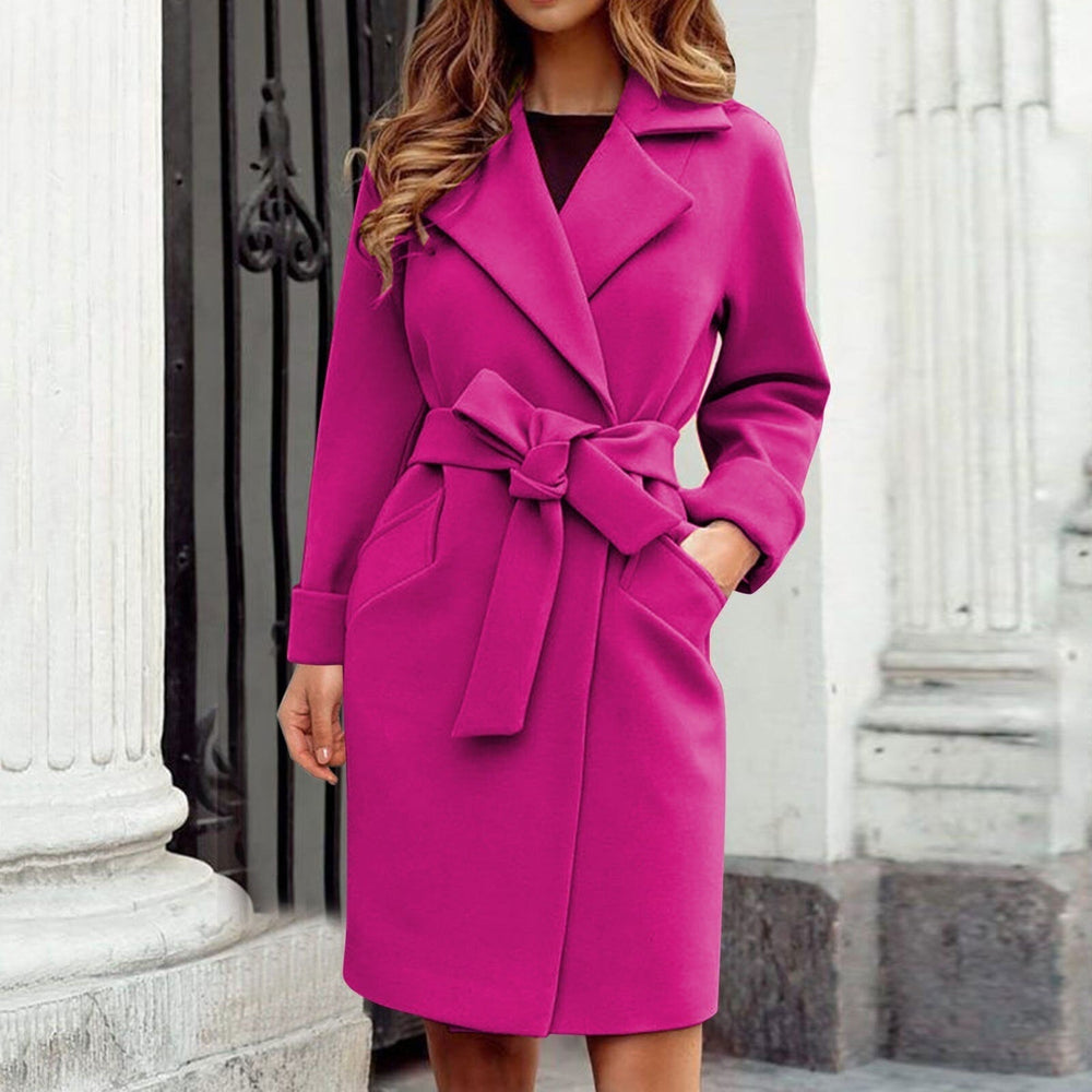 CALORA_ Modieuze Kleurrijke Trenchcoat met Riem