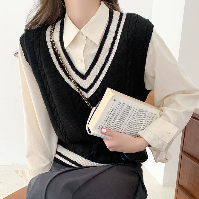 CALORA_ Mouwloze V-hals College Trui Dames Vest met Kabelbreisel Details