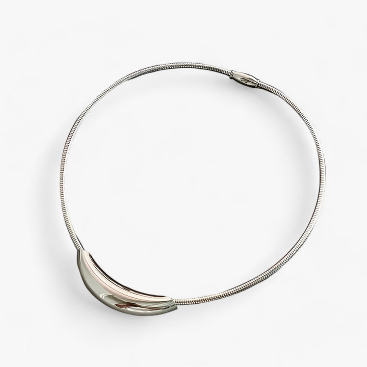 CALORA_ Orlène | Elegante Slangenbeen Ketting