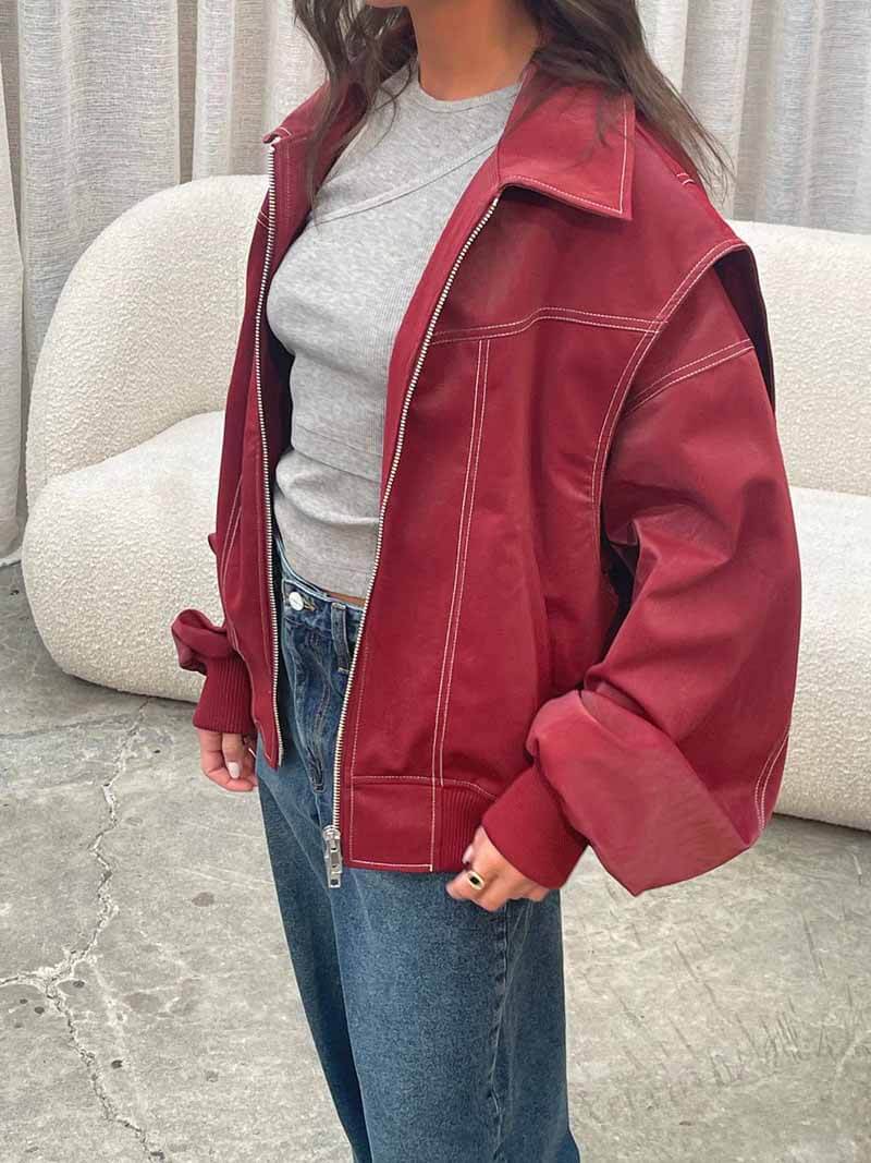 CALORA_ Oversized Vegan Leren Bomberjack in Rood met Witte Stiksels