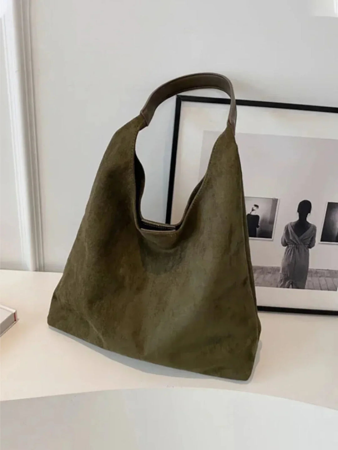CALORA_ Retro Suede Large-Capacity Schoudertas voor Vrouwen