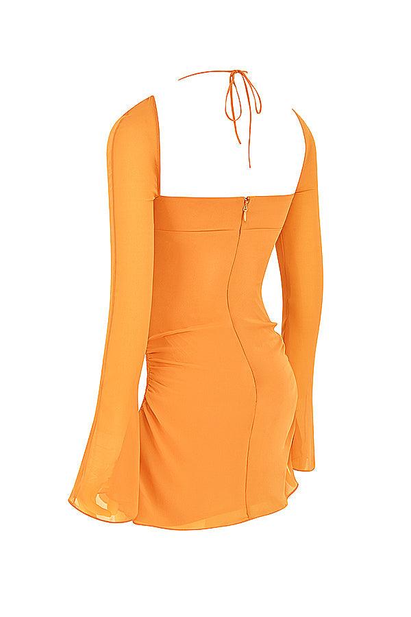 CALORA_ Serena | Halter mini jurk van chiffon met elegante uitsnijding
